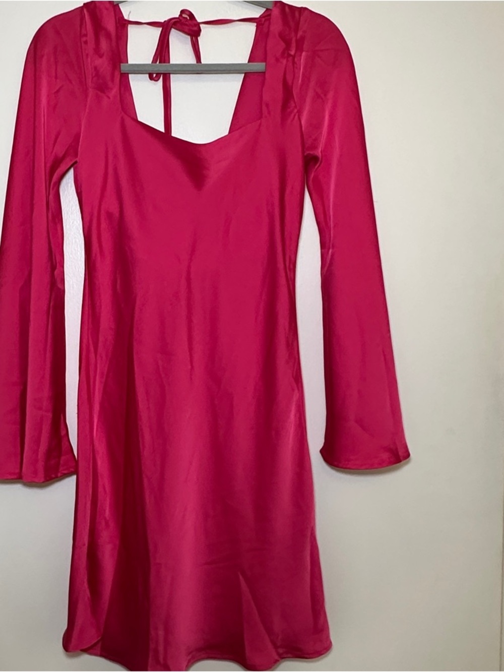 Women's Fuchsia Long Sleeve Satin Dress
